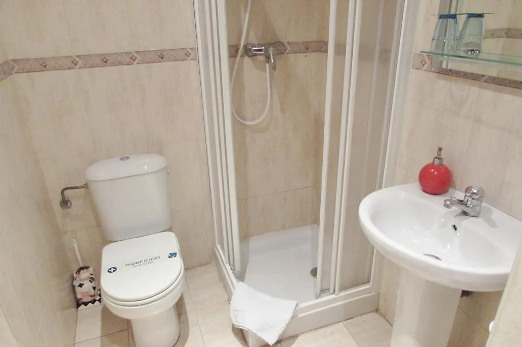 غرناطة Hostal Nuevas Naciones إسبانيا