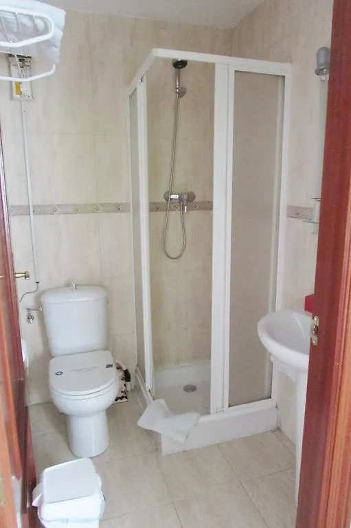 غرناطة Hostal Nuevas Naciones